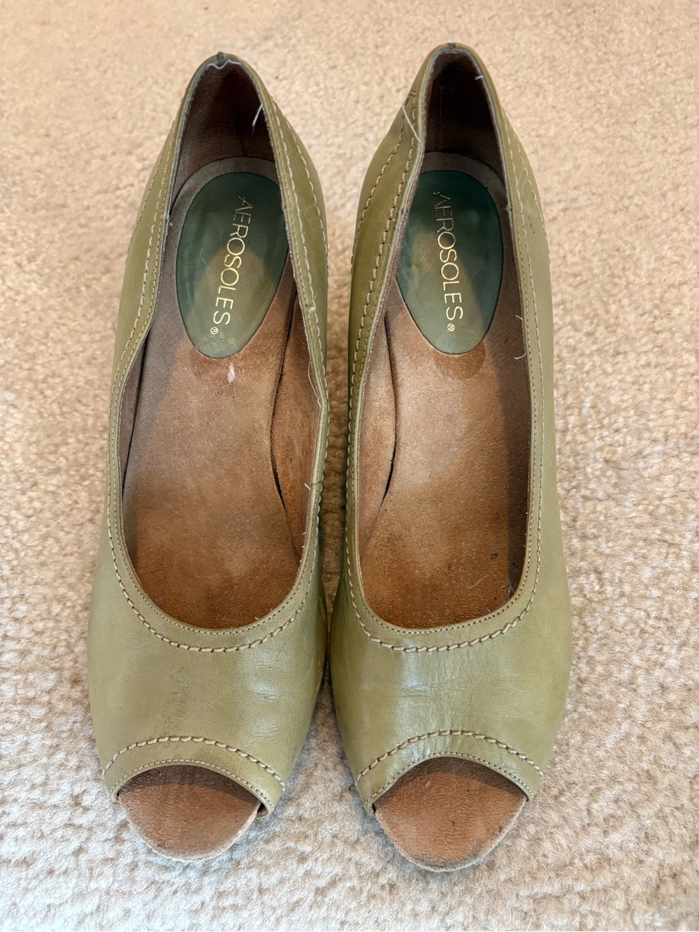 AEROSOLES Olive Green Peep Toe Heels